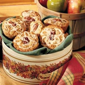 maple apple drizzled muffins