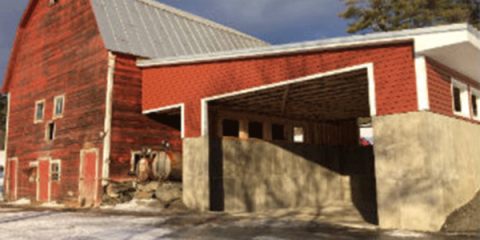 a red dairy barn